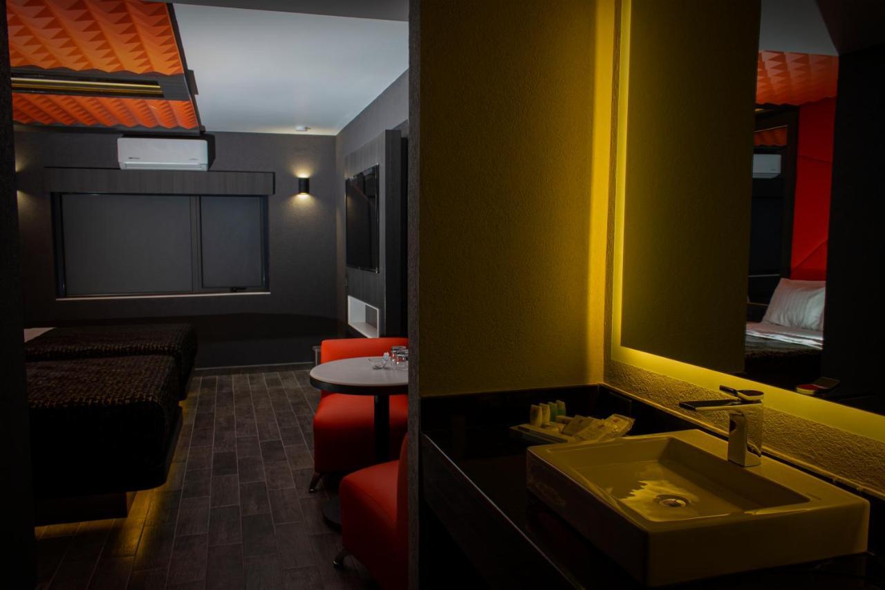 Hotel Passion Secrets Villas And Suites Толука Екстер'єр фото